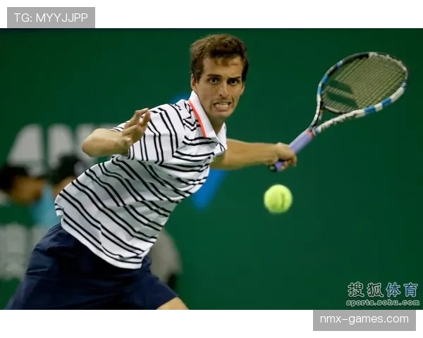 费德勒街头被拍，随手一挥那只表比我家装修还贵